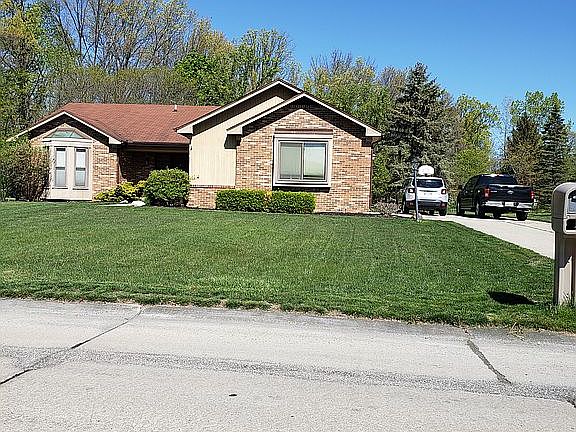 3rd image of 23541 Scott Dr