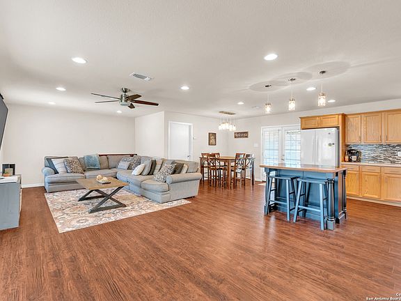 3rd image of 7303 GRANITE CREEK DR