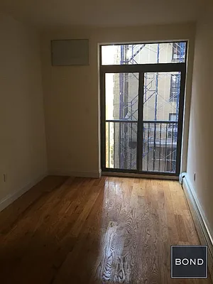 Rented by Bond New York | media 20