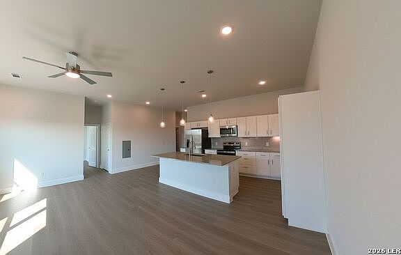 5th image of 330 E Carson St #2202