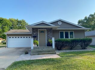 1208 E State St, Algona, IA 50511