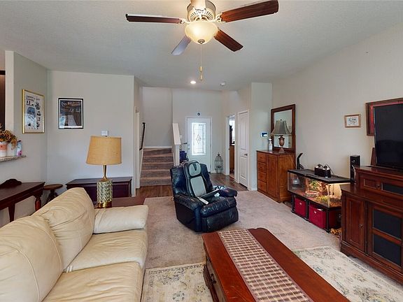 4th image of 13721 Henry A Wallace Ln