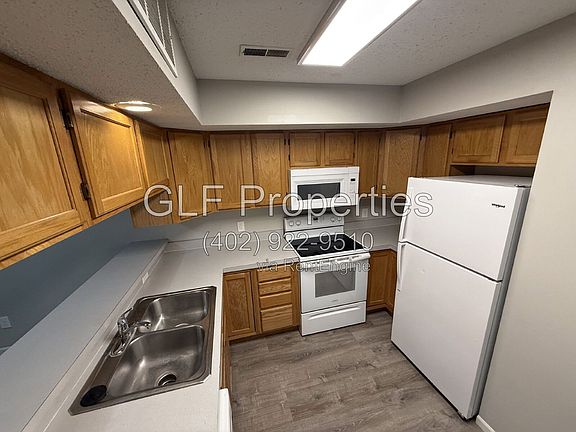 5th image of 1708 Prairie Ave