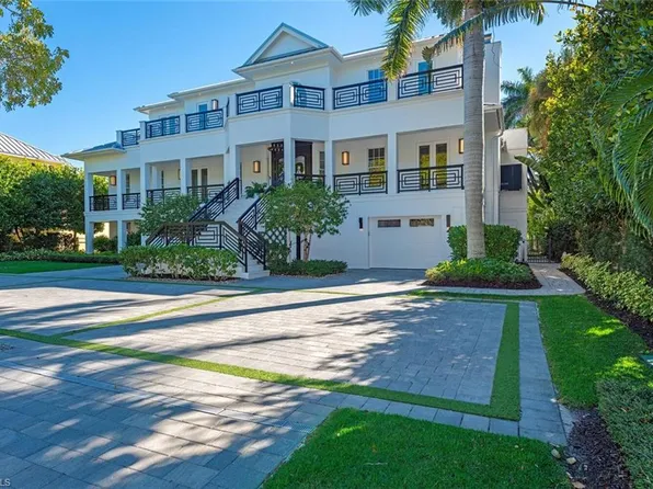 140 3rd AVE S, NAPLES, FL 34102