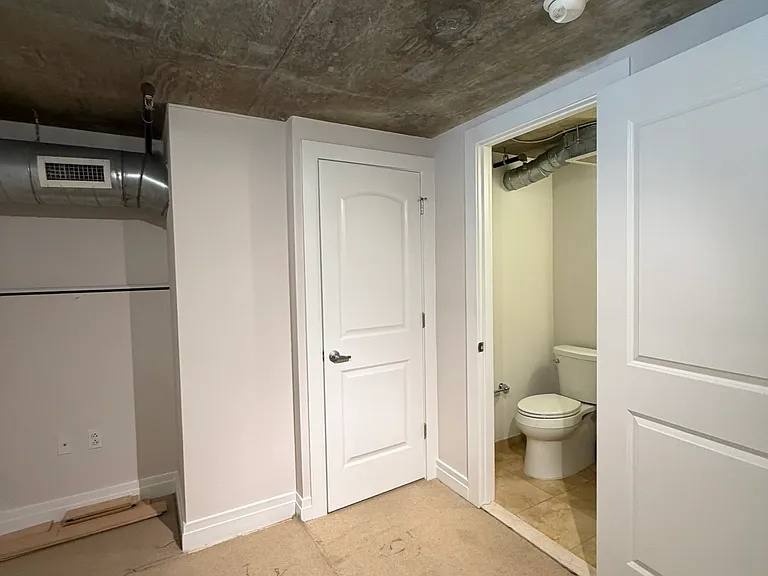 301 Massachusetts Ave NW #402 — Photo 16