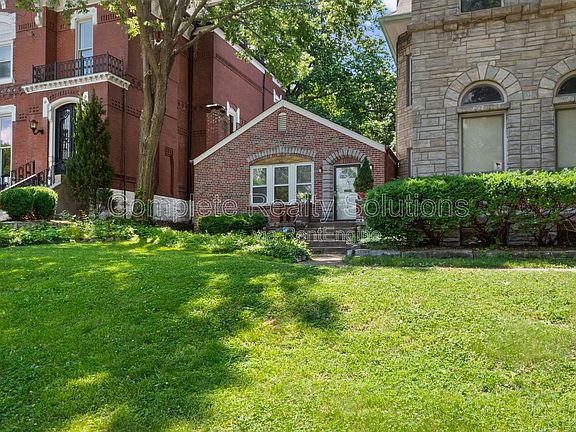 2nd image of 2164 Lafayette Ave