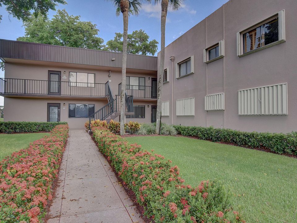 1st image of 15109 Ashland Ter Unit 320
