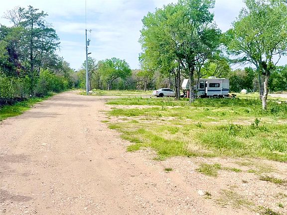 5th image of 9024 Lockwood Springs Rd