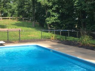 2702 Foxhunters Rd, Flatwoods, KY 41139