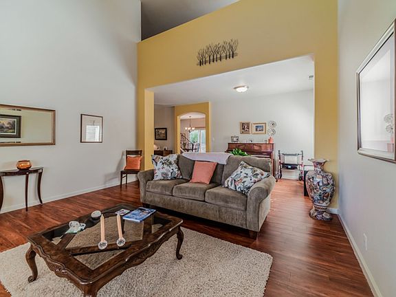 4th image of 4806 Frankie Way