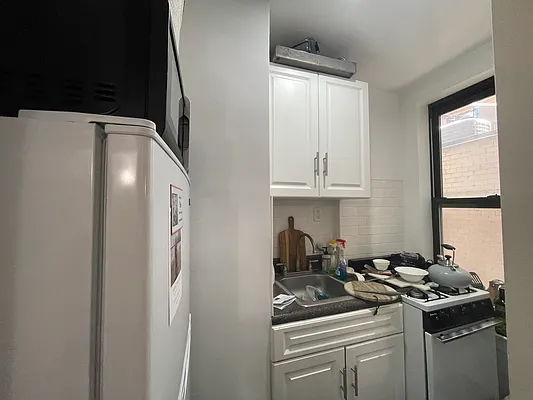 Rented by Meraki Realty LLC | media 3