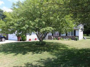 707 Bosuns Dr, Fort Wayne, IN 46819