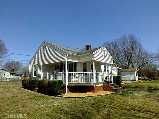 1st image of 134 Oak St