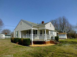 134 Oak St, Kernersville, NC 27284