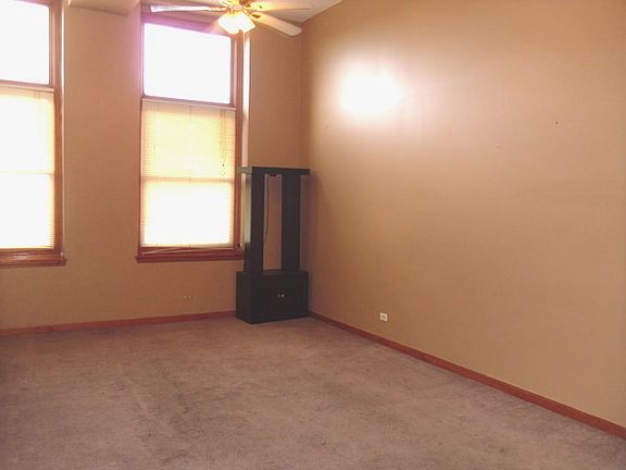 5th image of 33 W New York St APT A