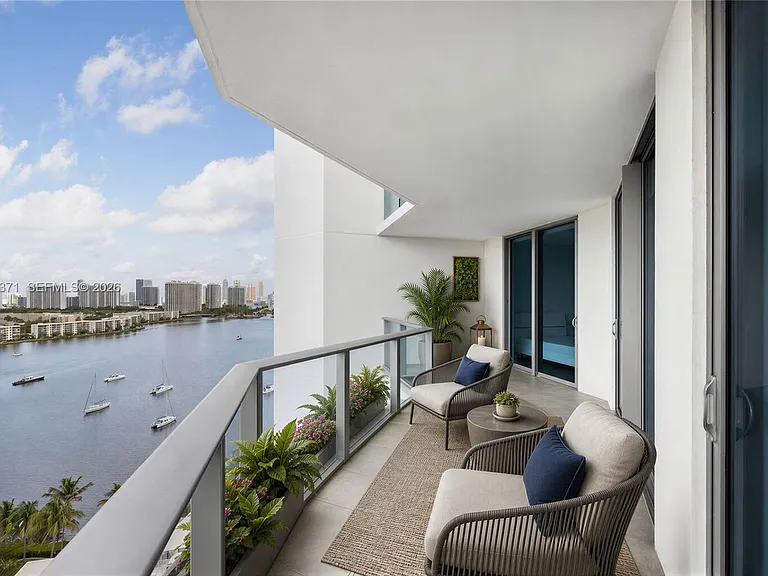 17301 Biscayne Blvd #1704 — Photo 3