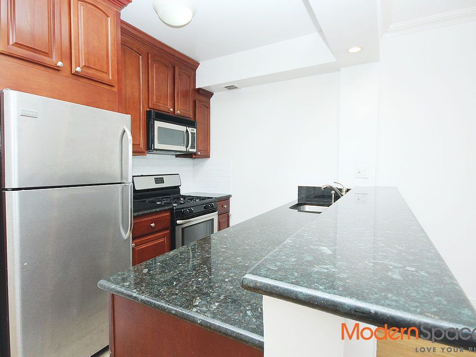 1st image of 2506 21st St APT 4