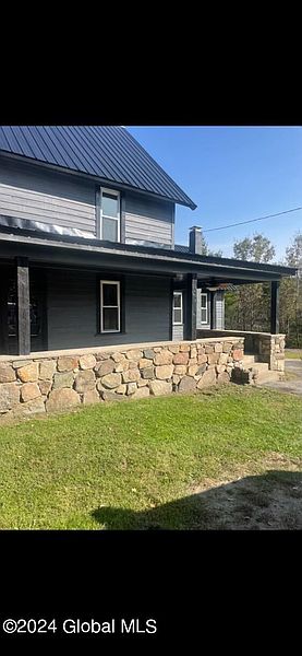 4th image of 231 Scofield Road