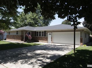 405 W Jefferson St, Tremont, IL 61568