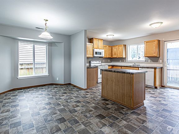 5th image of 5739 Arcarro Court SE