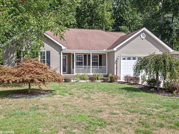 2nd image of 34 Autumnwood Way