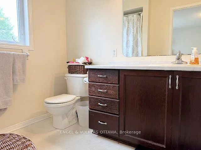 124 Landover Cres — Photo 27