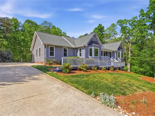 157 Beech Tree Ct, Eden, NC 27288