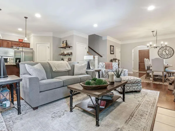 1012 Inverness Cove Way, Birmingham, AL 35242