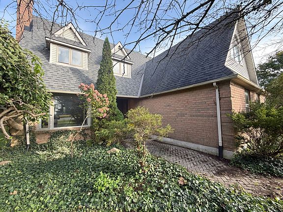 3rd image of 7442 Fairview Rd