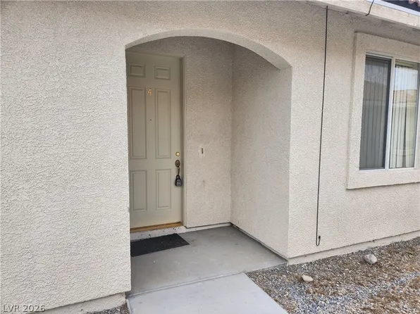 2580 E Ambush St APT 1, Pahrump, NV 89048