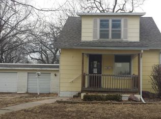 705 N 13th St, Marysville, KS 66508