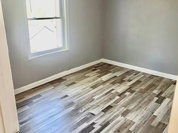5th image of 1027 Elton Ave #2