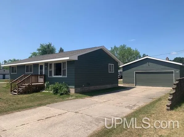 6403 N 7th St, Wells, MI 49894