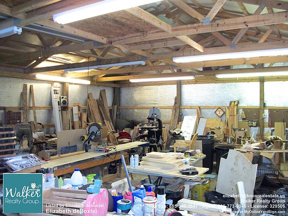 Workshop with concrete slab