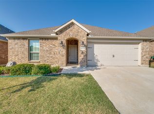 3215 Texas Trl, Aubrey, TX 76227