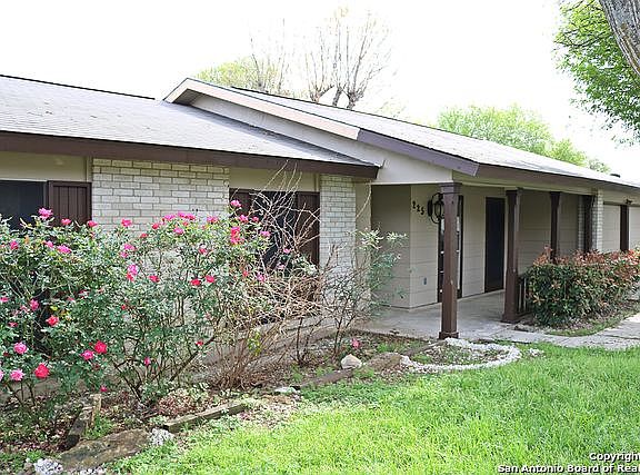 3rd image of 225 Guilford Frg