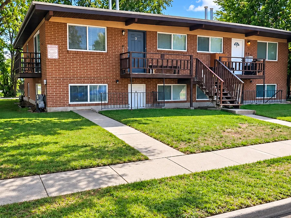1601 W Ivy Cir #2