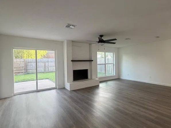 5935 Caruso Forest Dr, Houston, TX 77088