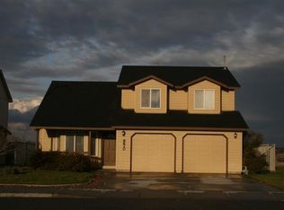 8620 W Canyon Ave, Kennewick, WA 99336