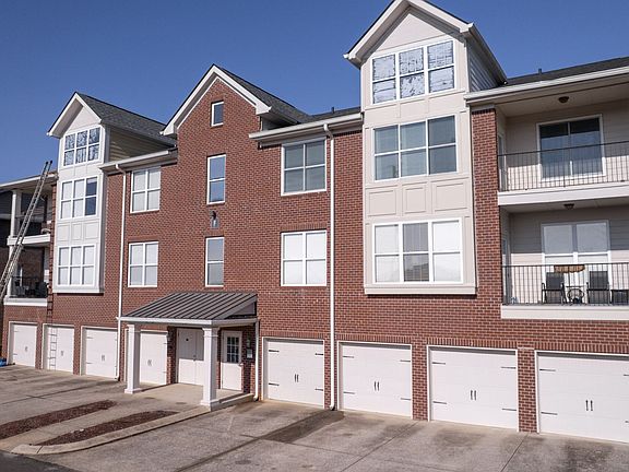 5th image of 2000 Newark Ln Unit F302
