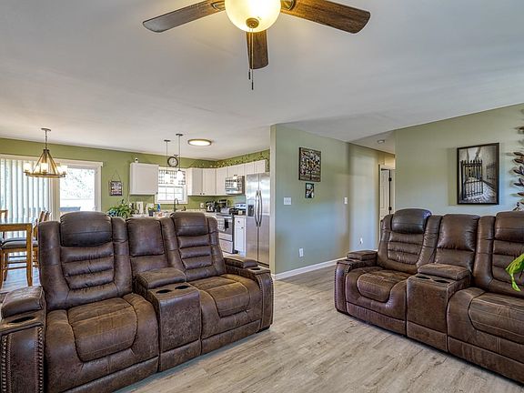 5th image of 431 Gravley Rd