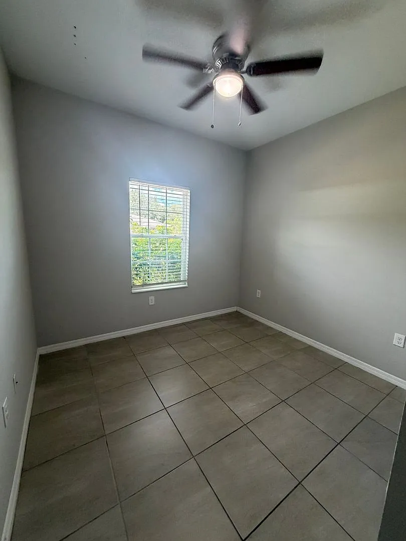 3 bed, 2.0 bath, 1255 sqft, $1,595 — Photo 3