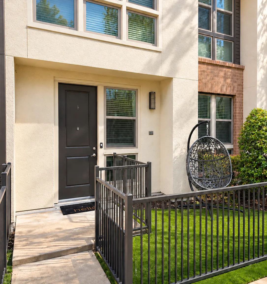 2 bed, 2.5 bath, 1625 sqft, $2,699 — Photo 1