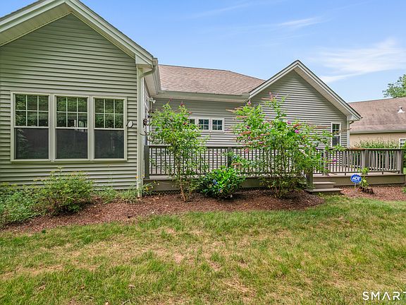 3rd image of 19 Plumrose Court #19
