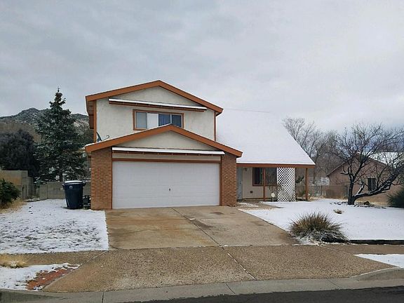 2nd image of 716 Vista Abajo Dr NE