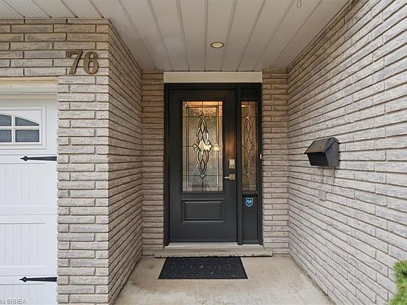4th image of 76 Enfield Cres
