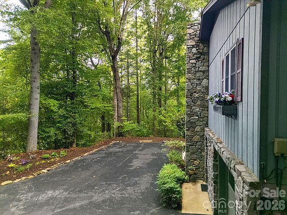 4th image of 239 Three Mile Knob Rd