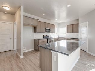 815 N Chastain Ln, Eagle, ID 83616