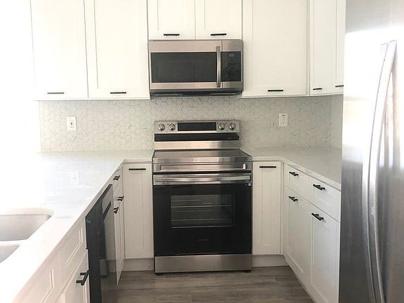 4th image of 1003 S Olive St APT 1