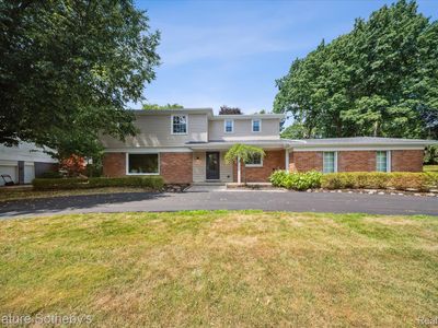 2200 Brenthaven Dr, Bloomfield Hills, MI, 48304
